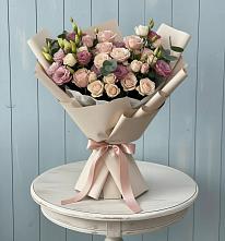 Букет цветов из:  Розы и Лизиантусы в Андрее-Кургане