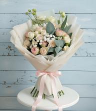 Букет цветов из:  Розы и Лизиантусы в Андрее-Кургане