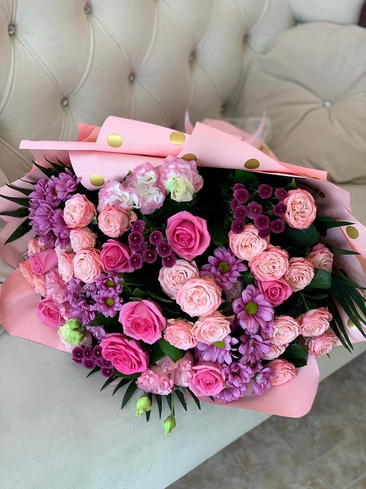 Букет цветов из: Хризантемы, Розы и Лизиантусы в Андрее-Кургане