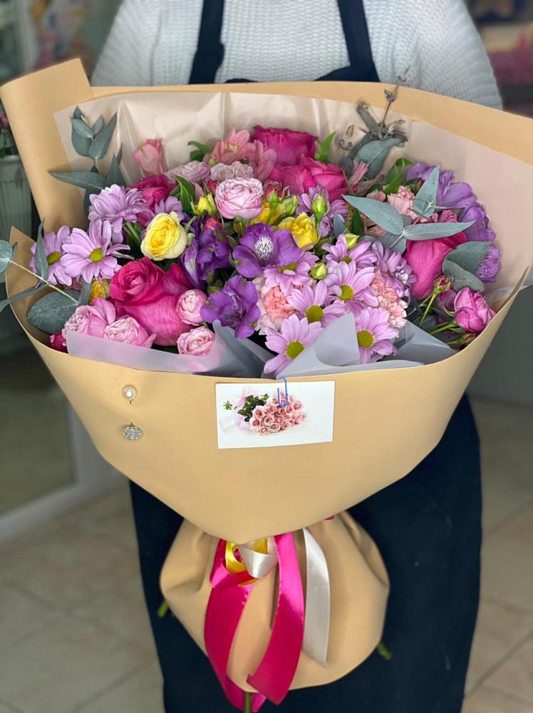 Букет цветов из: Хризантемы, Гвоздики и Альстромерии в Андрее-Кургане