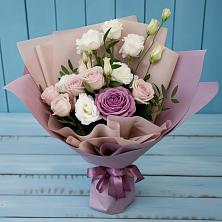 Букет цветов из:  Розы и Лизиантусы в Андрее-Кургане