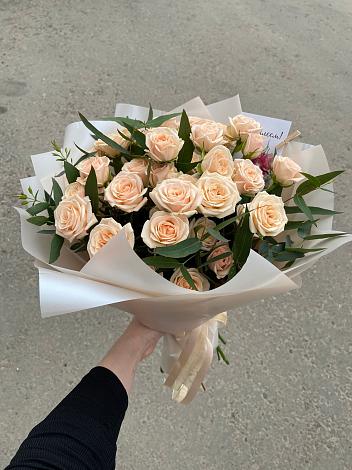 Букет Кремовые розы Латте в Андрее-Кургане
