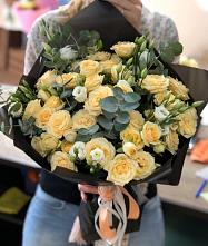 Букет цветов из:  Розы и Лизиантусы в Андрее-Кургане