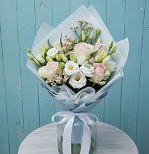 Букет цветов из:  Розы и Лизиантусы в Андрее-Кургане