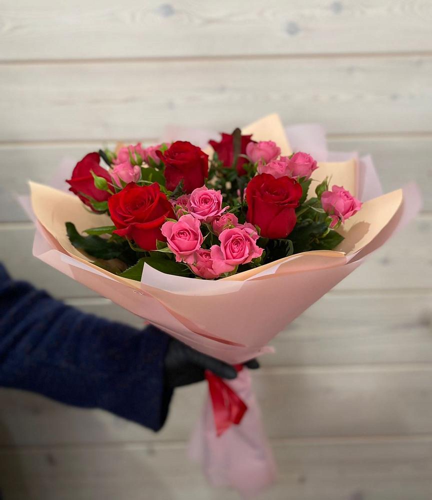 Букет цветов из: Розы в Андрее-Кургане