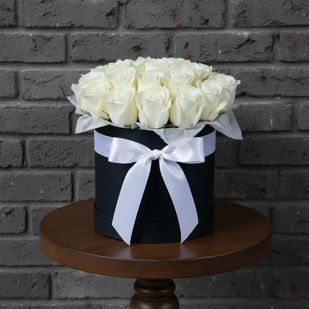 Цветочная композиция из Розы в шляпной коробке в Андрее-Кургане