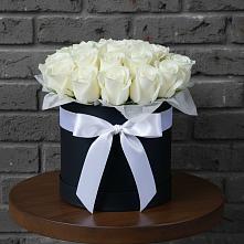 Цветочная композиция из Розы в шляпной коробке в Андрее-Кургане